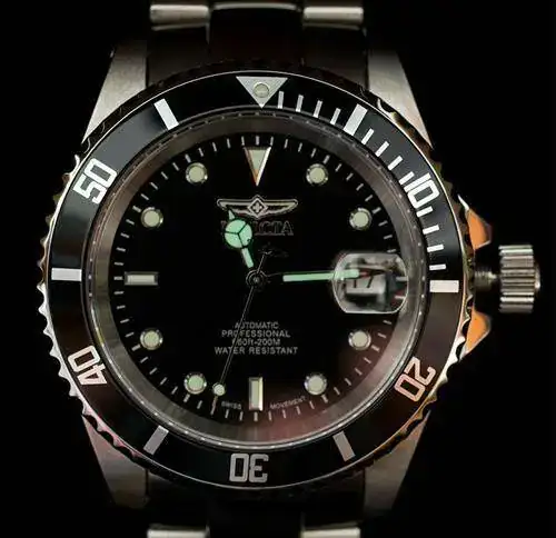 invicta-9937-black-dial.webp