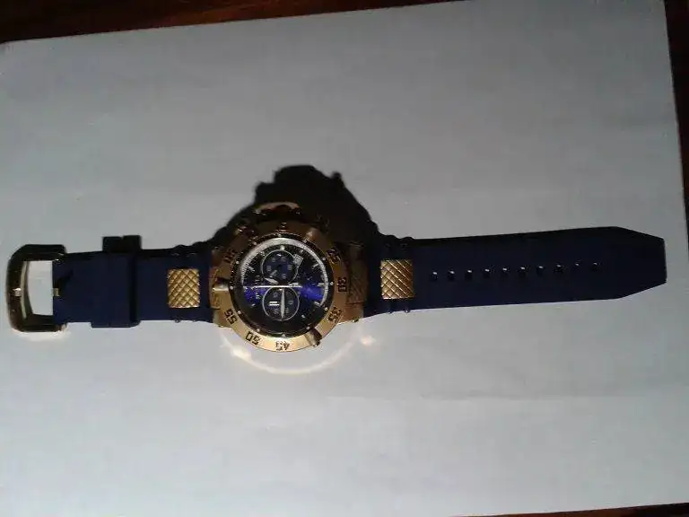Invicta azul extendido.webp