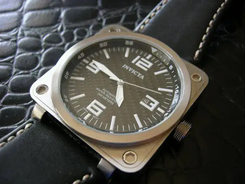 -invicta-corduba-bell-ross-homage-reduced-dscn2452.webp