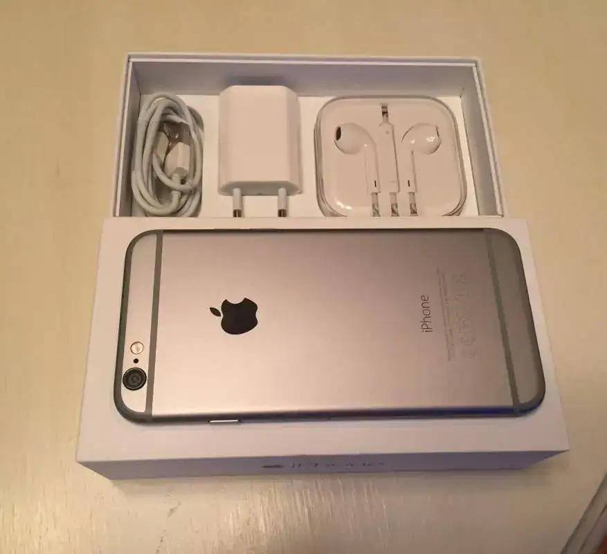 iphone 3.webp