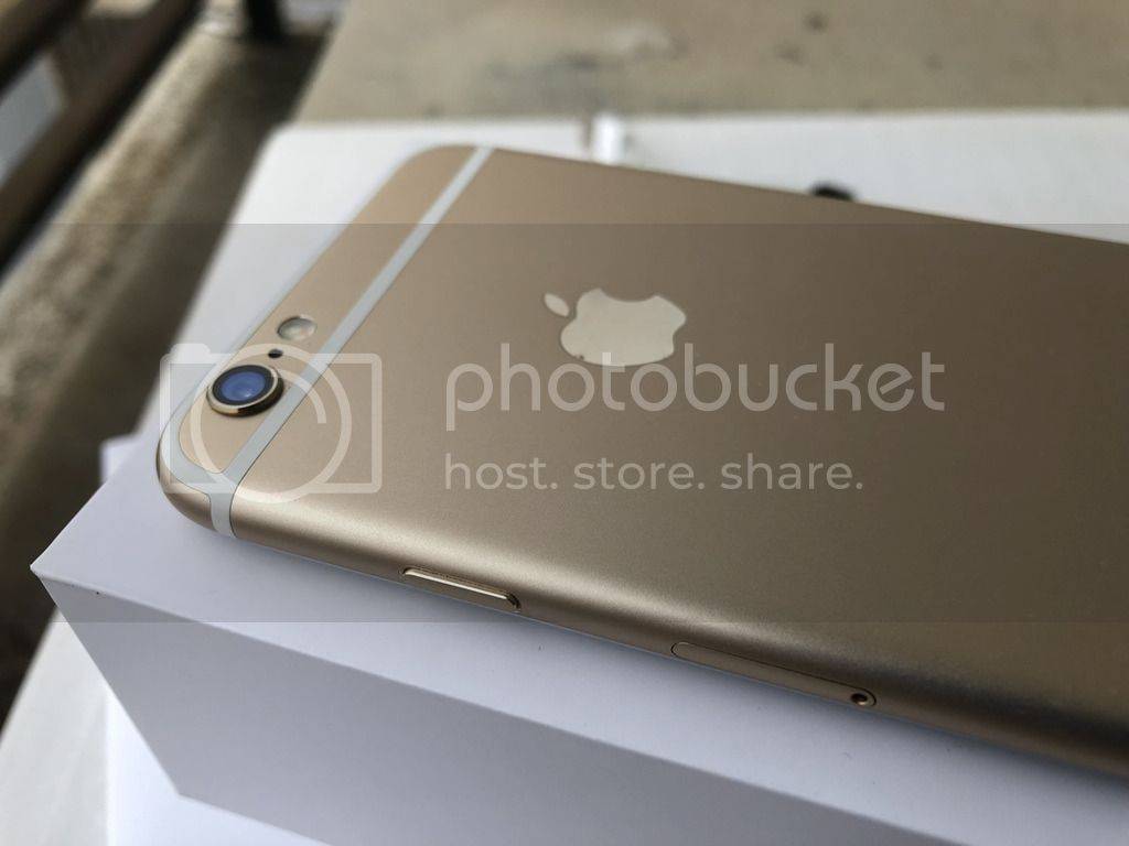 iphone-6-16gb-gold-1200px-03_1.jpg