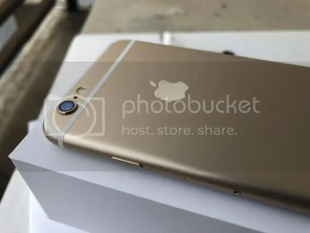 iphone-6-16gb-gold-1200px-03_1.webp