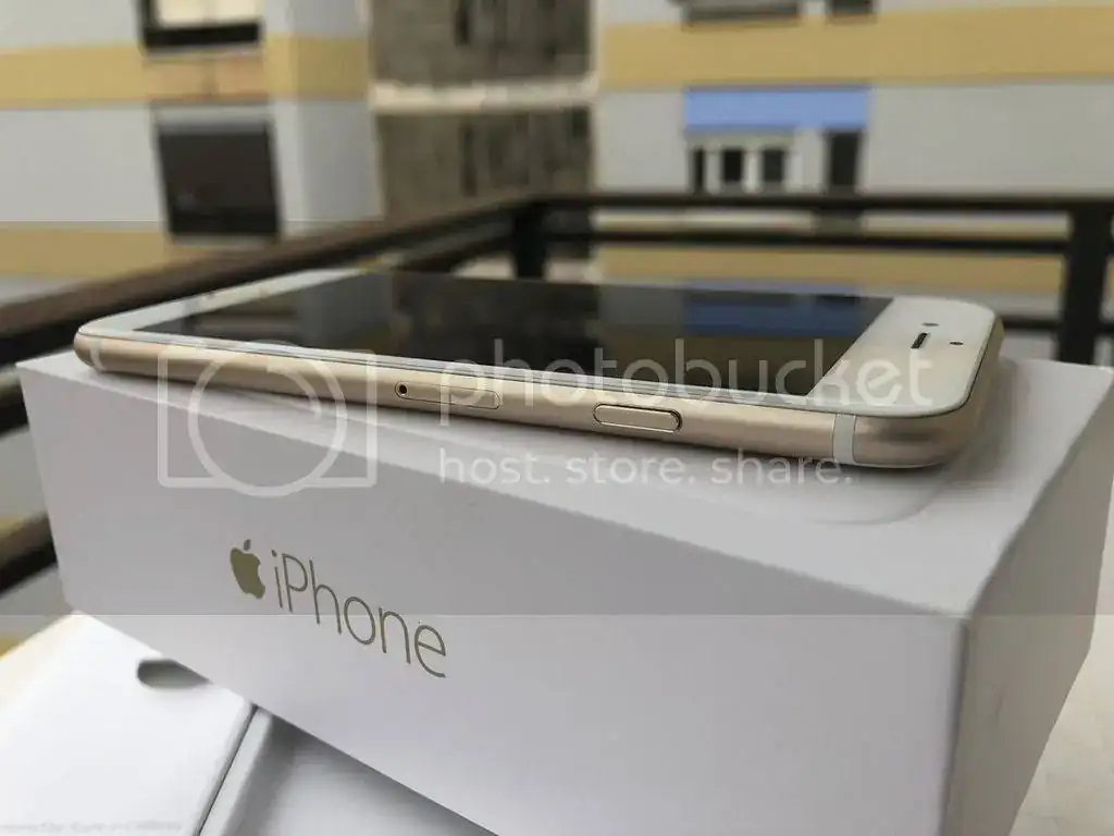 iphone-6-16gb-gold-1200px-07_1.webp