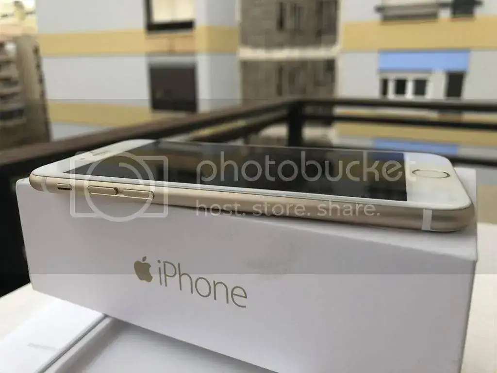 iphone-6-16gb-gold-1200px-09_1.webp