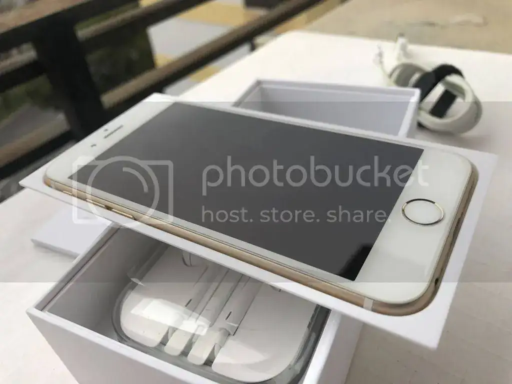 iphone-6-16gb-gold-1200px-15_1.webp