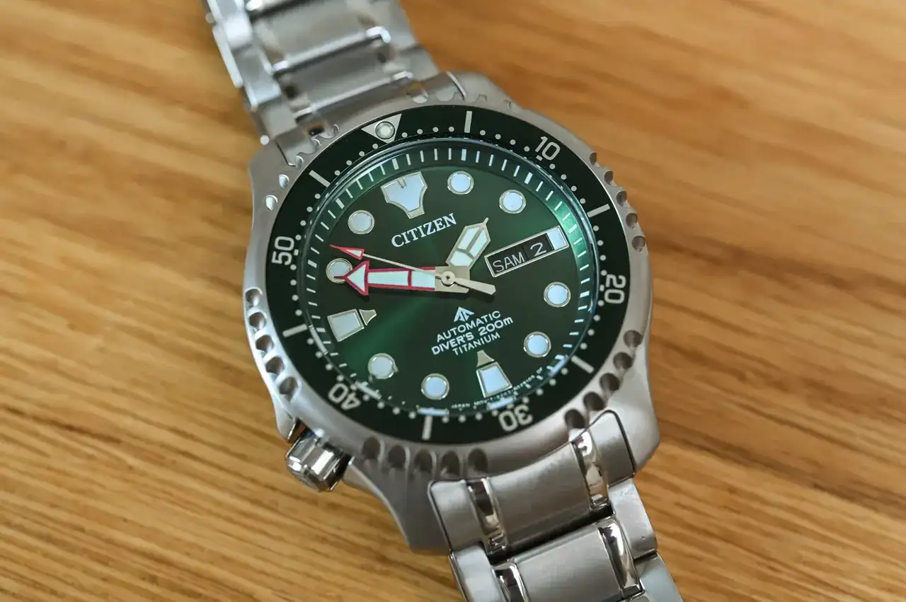 itanium-Green-Dial-NY0100-50XE-review-11-2048x1362.webp