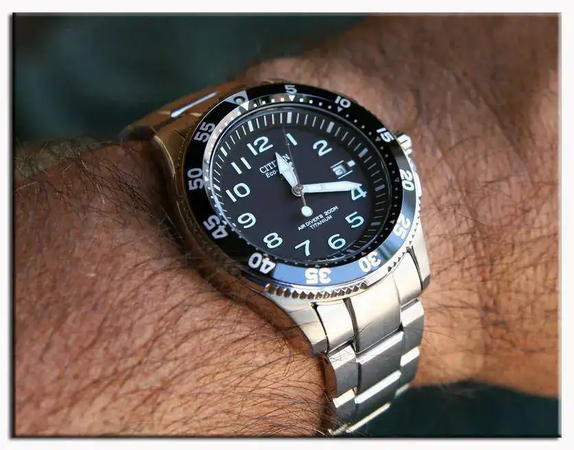 ived-citizen-pmx56-2811-pmx56-2811-wrist-img_2307c.webp