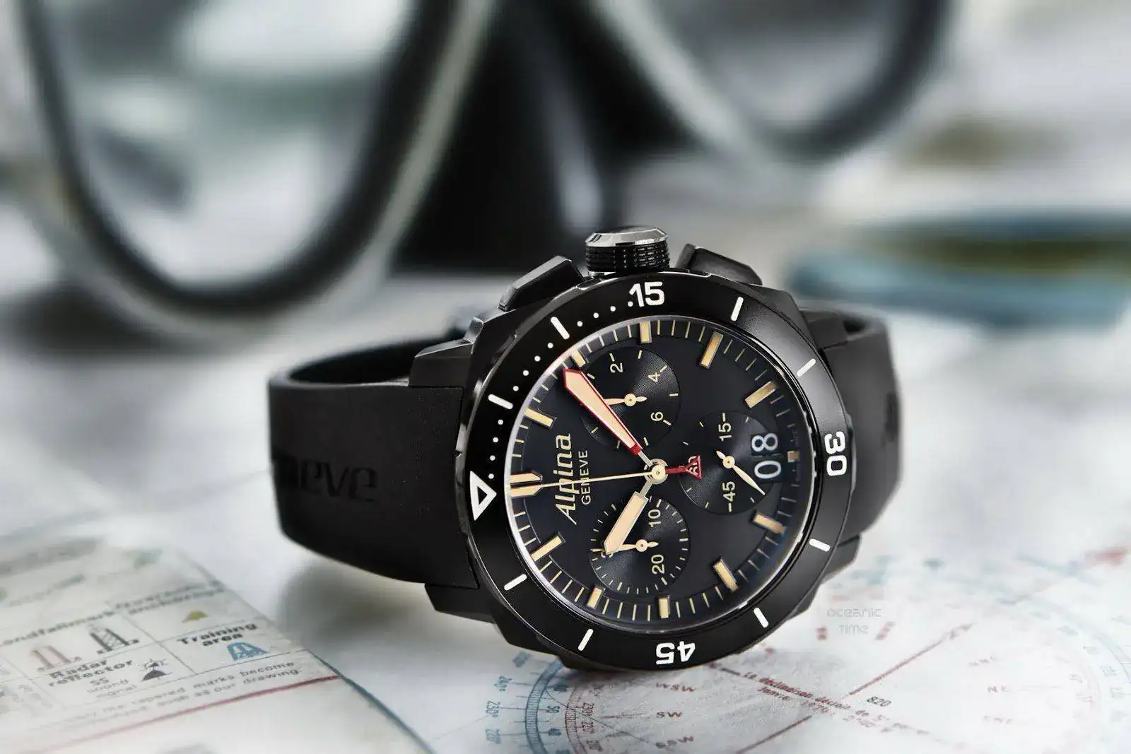 iver%2B300%2BBLACK%2BChronograph%2BBig%2BDATE%2B03.webp