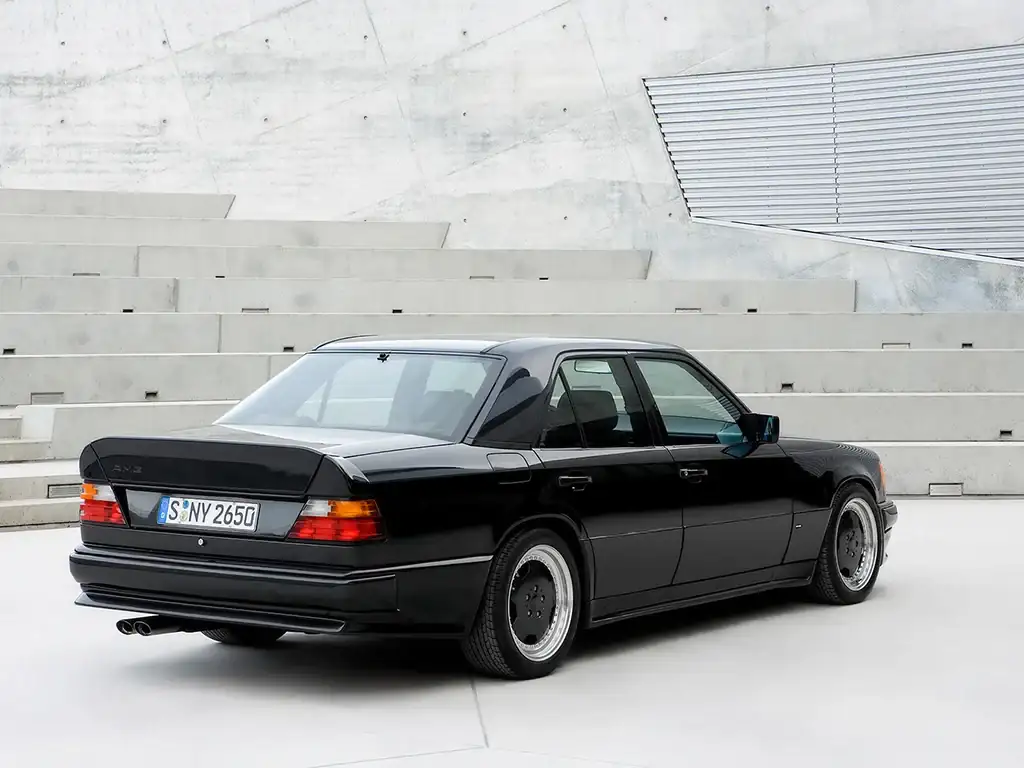 iversary-1987-300-E-6.0-AMG-Rear-And-Side-1024x768.webp