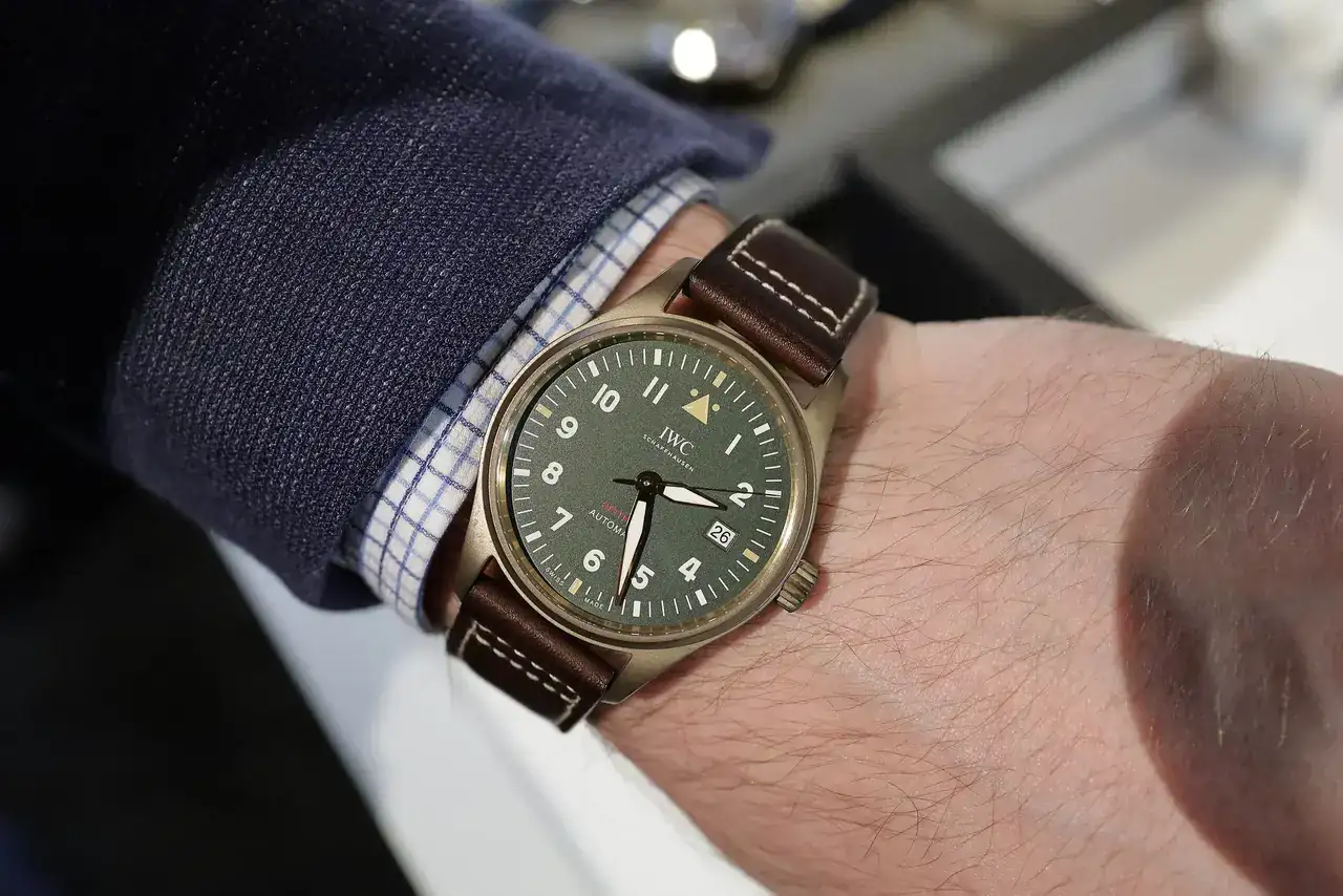 IWC-2019-Automatic-Pilot-Spitfire-Bronze.webp