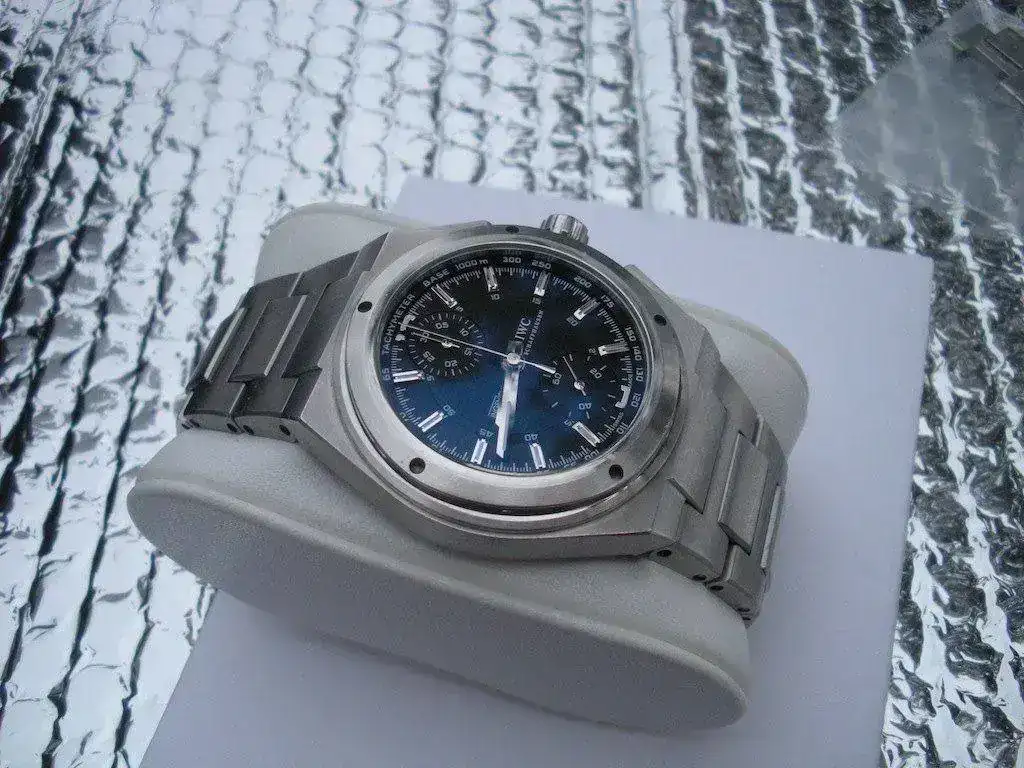 IWC-Ingenieur-Chronograph-IW372501-12.webp