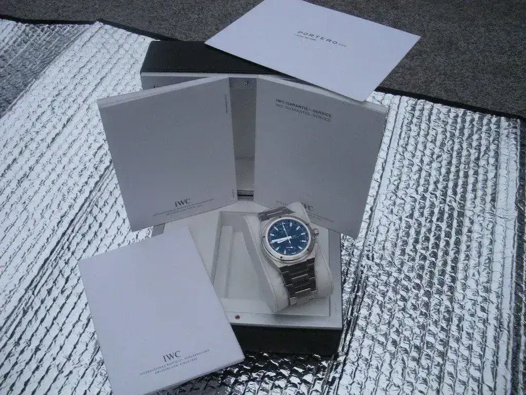 IWC-Ingenieur-Chronograph-IW372501-19.webp