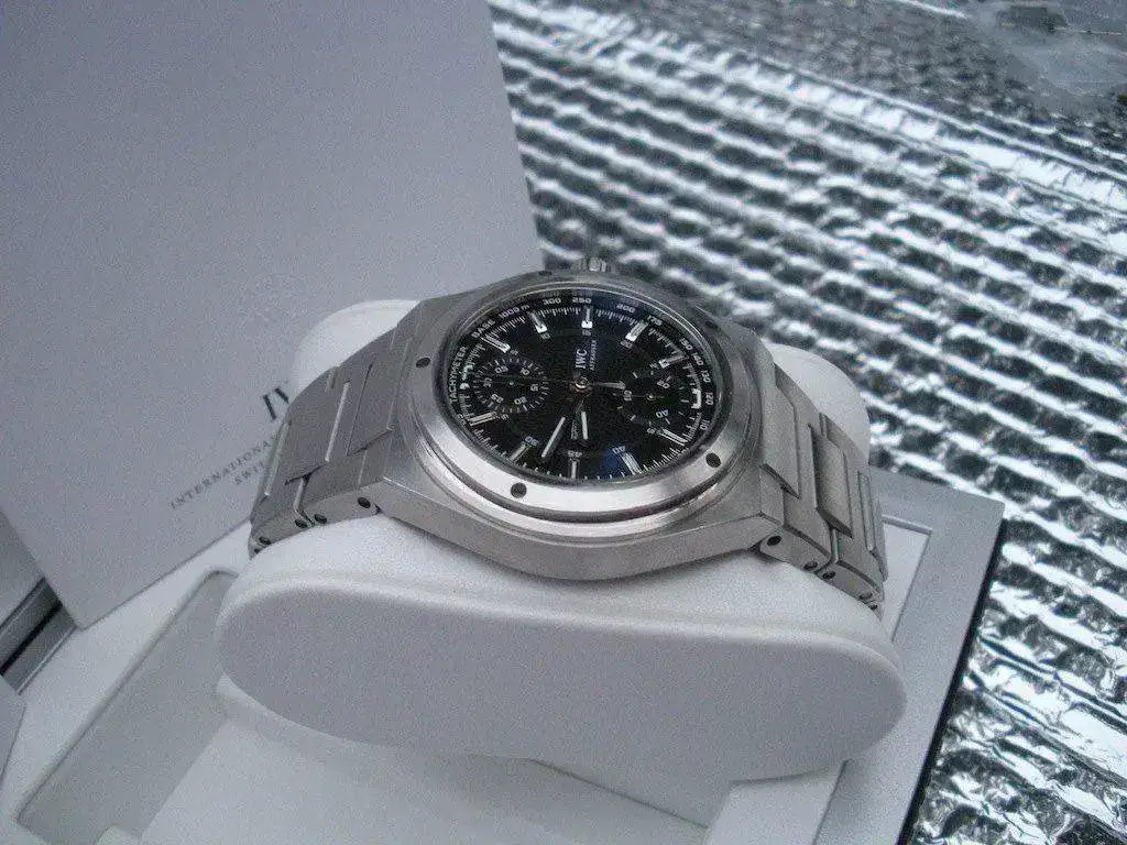 IWC-Ingenieur-Chronograph-IW372501-26.webp