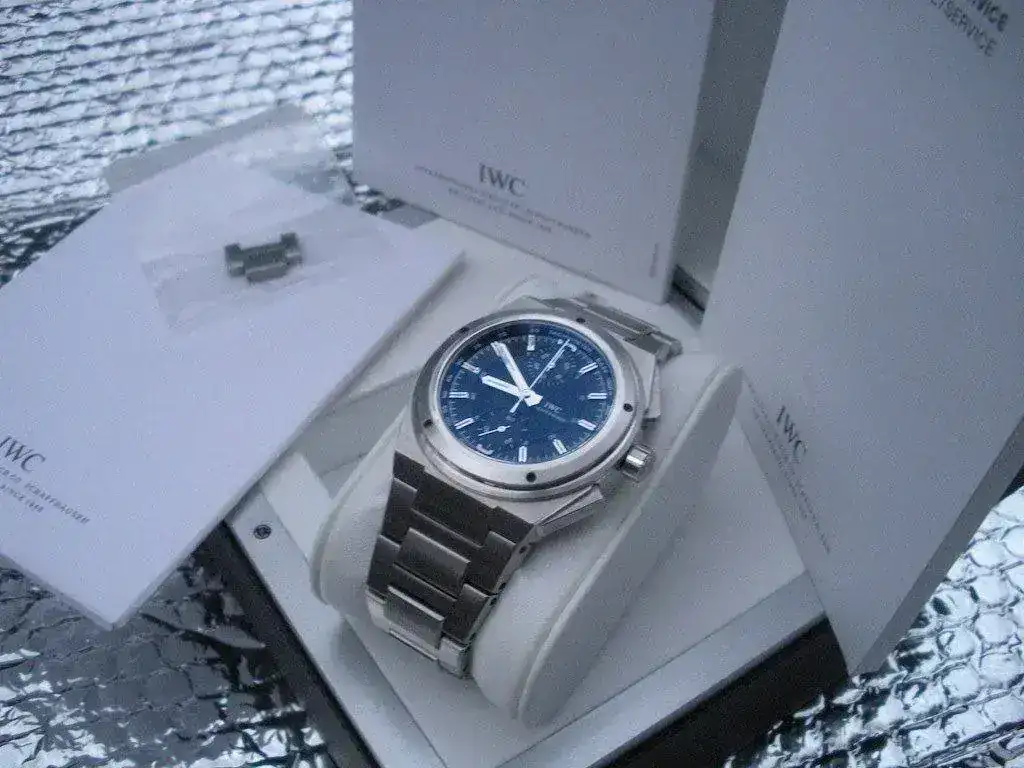 IWC-Ingenieur-Chronograph-IW372501-28.webp