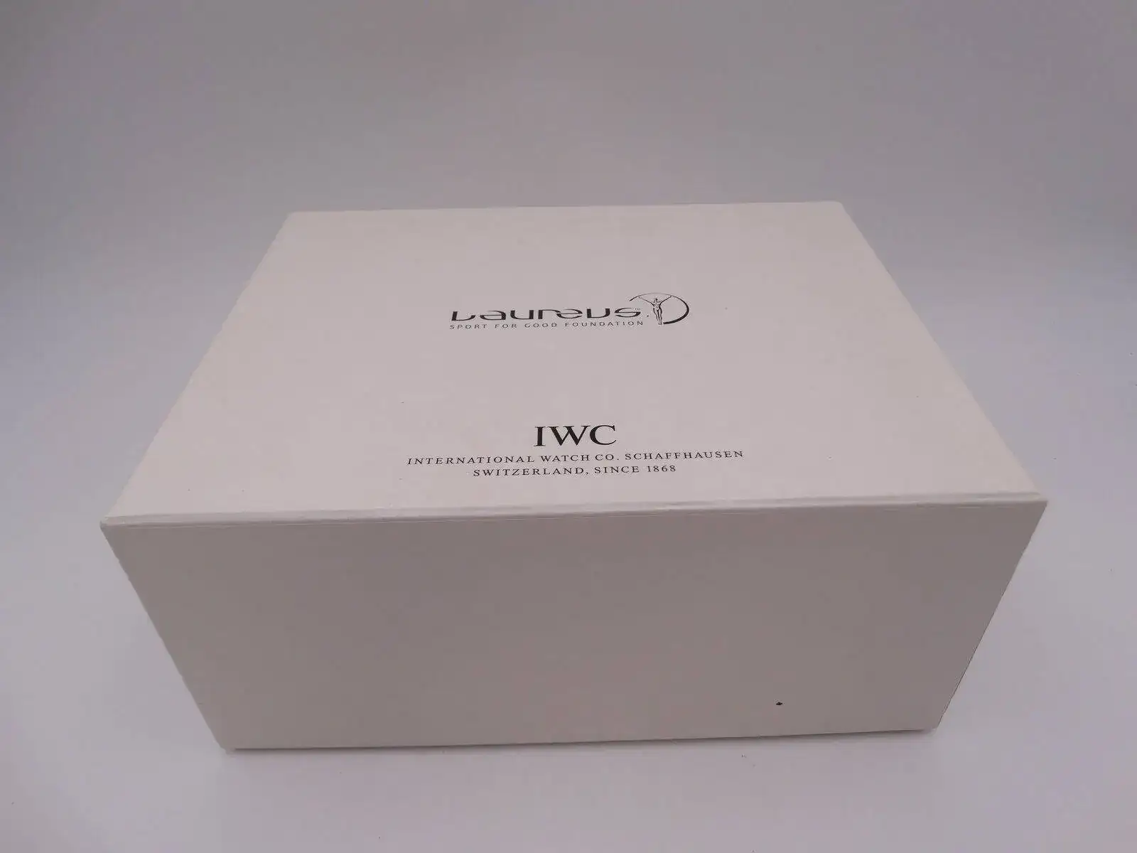 IWC Ingenieur Laureus Blue Limited Edition  00930.JPG