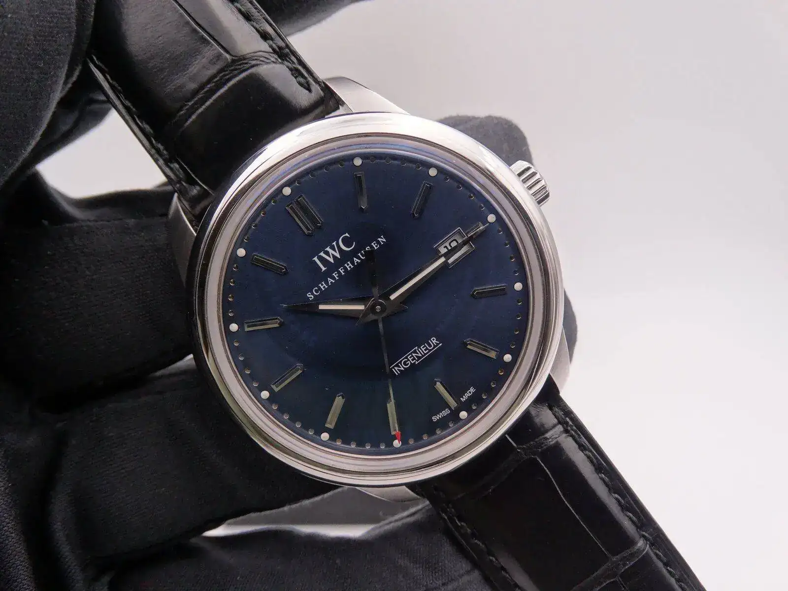 IWC Ingenieur Laureus Blue Limited Edition 07642.JPG