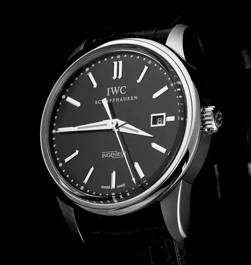 iwc-ingenieur-vintage-ref-323301-10.webp