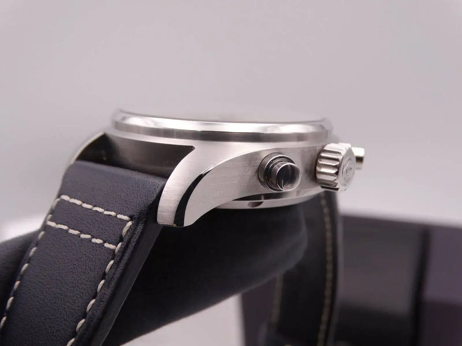 IWC Pilot Chronograph 08760.webp