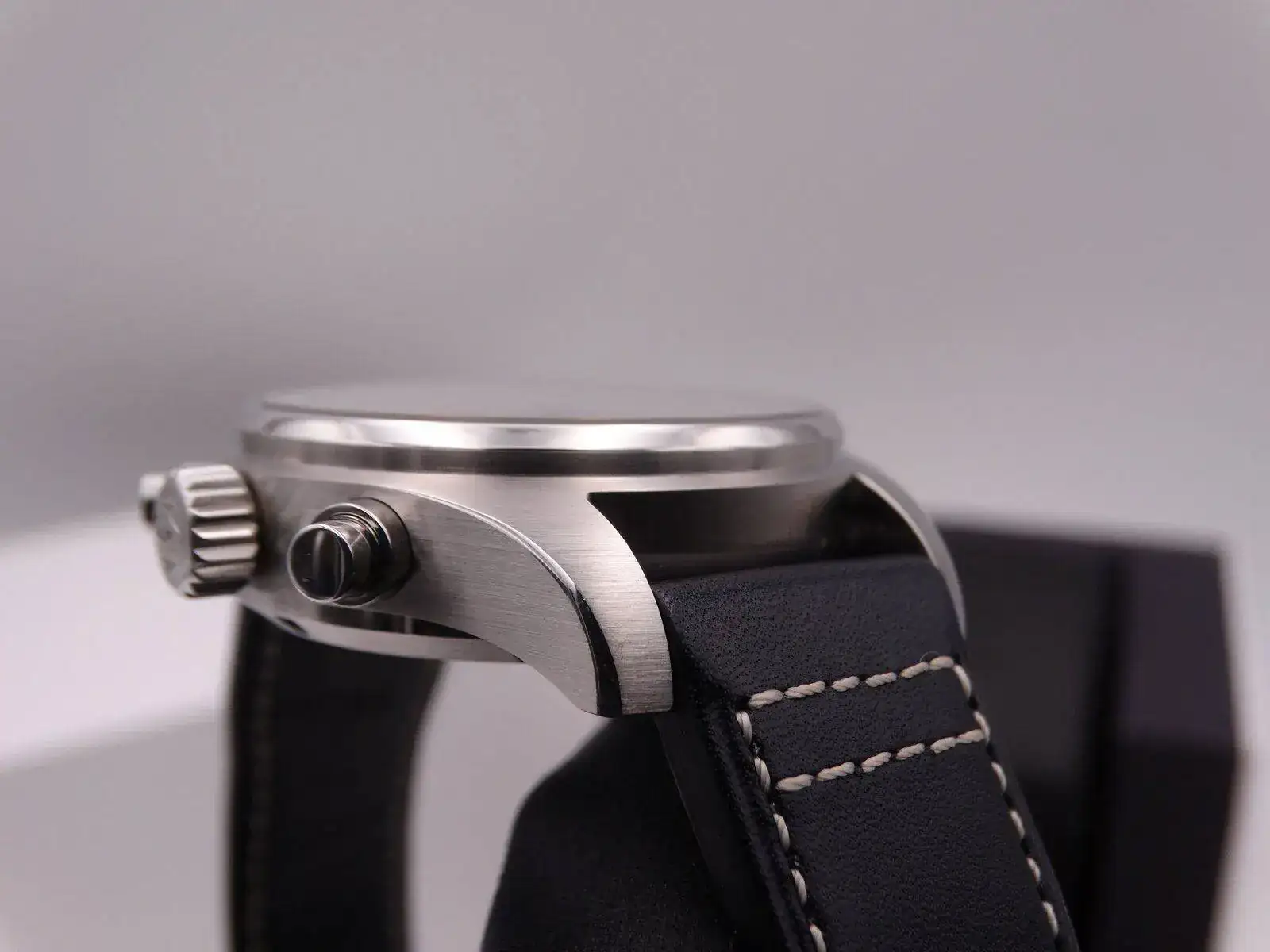 IWC Pilot Chronograph 08761.webp