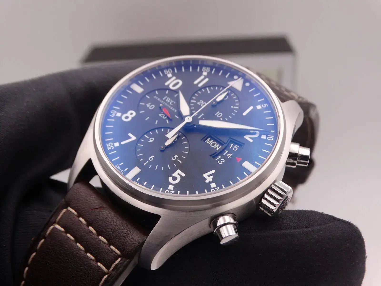 IWC Pilot Chronograph 09856.webp