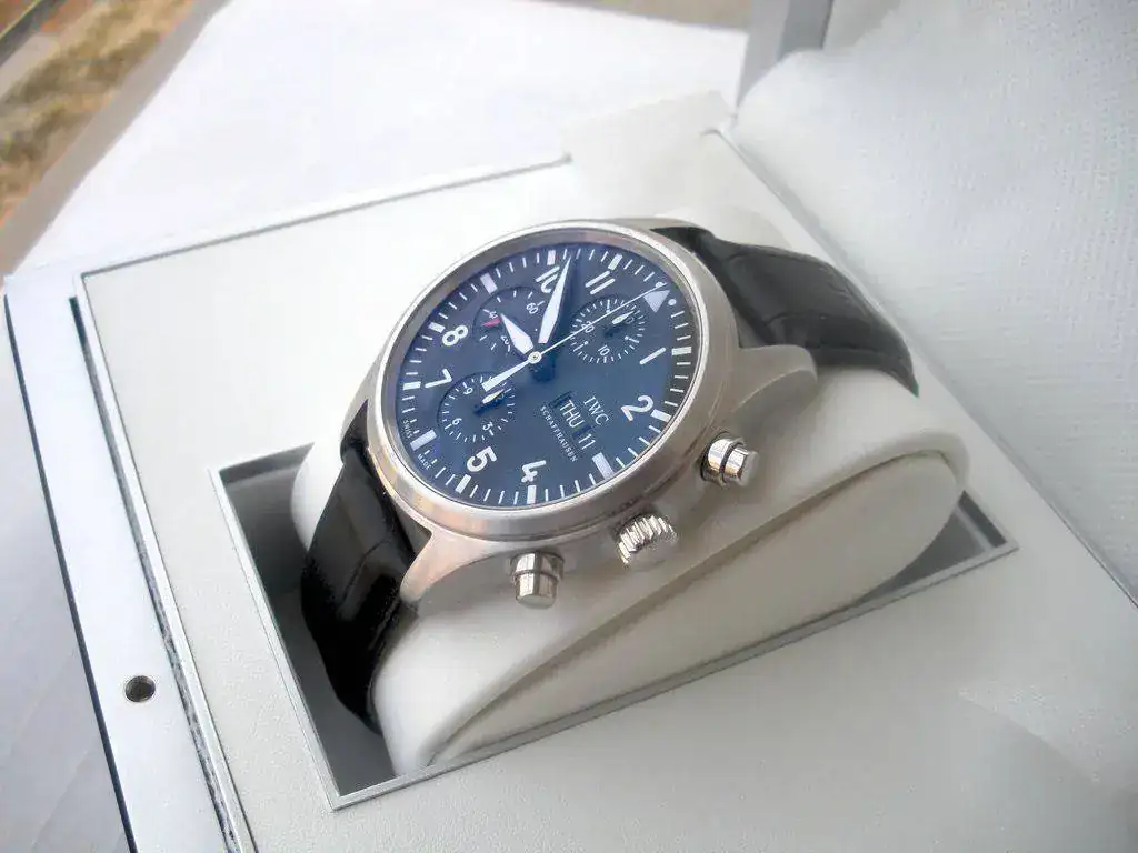 IWC-Pilot-Chronograph-IW3717-01-35.webp