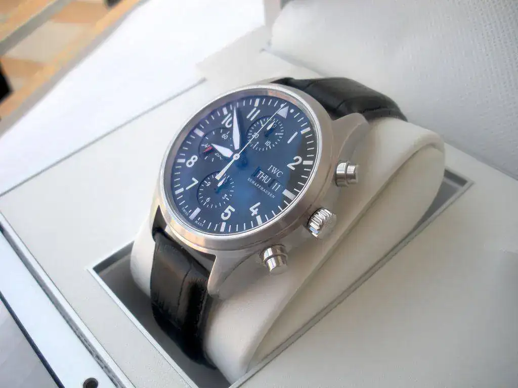 IWC-Pilot-Chronograph-IW3717-01-45.webp