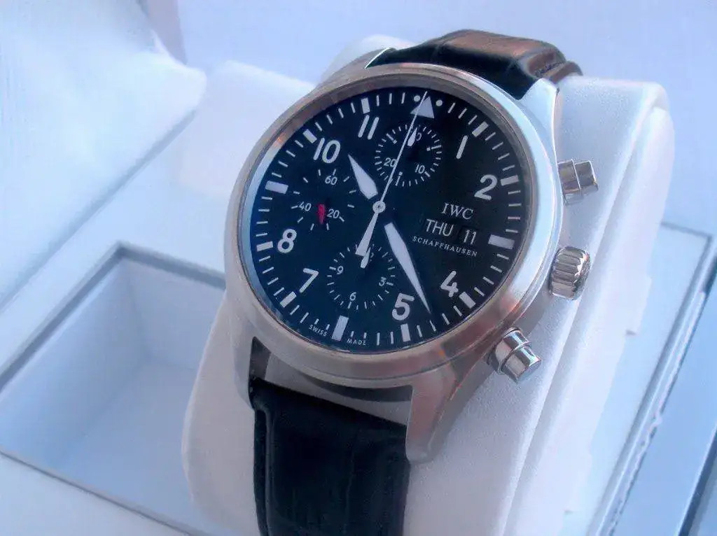 IWC-Pilot-Chronograph-IW3717-01-76.webp
