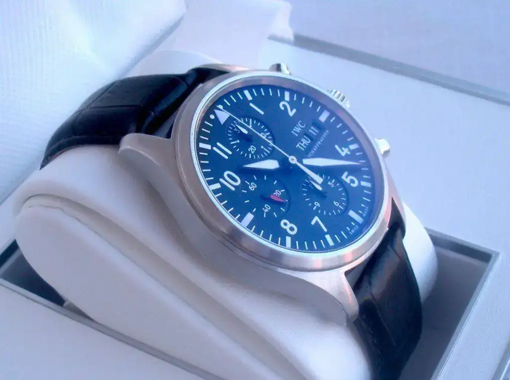 IWC-Pilot-Chronograph-IW3717-01-80.webp