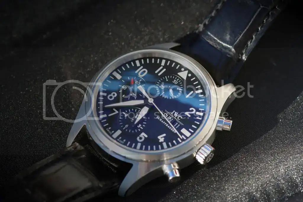 IWC3717071retocilum.webp