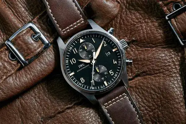 IWC_Spitfire_Chronograph_B_AS01349_1_grande.webp