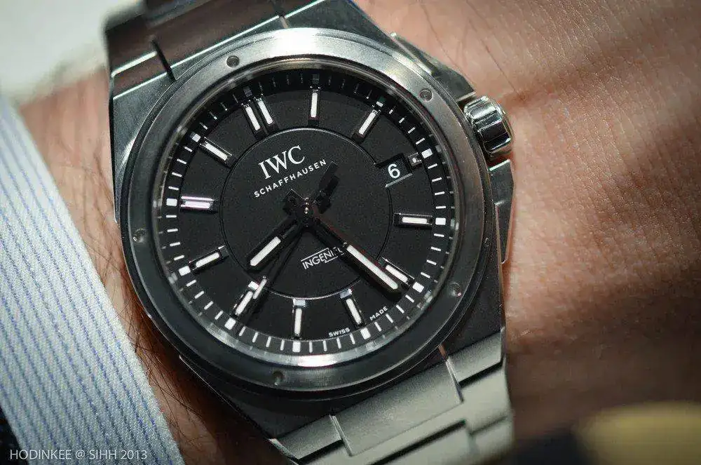 IWCIngenieur40mmAutomatic-4.webp