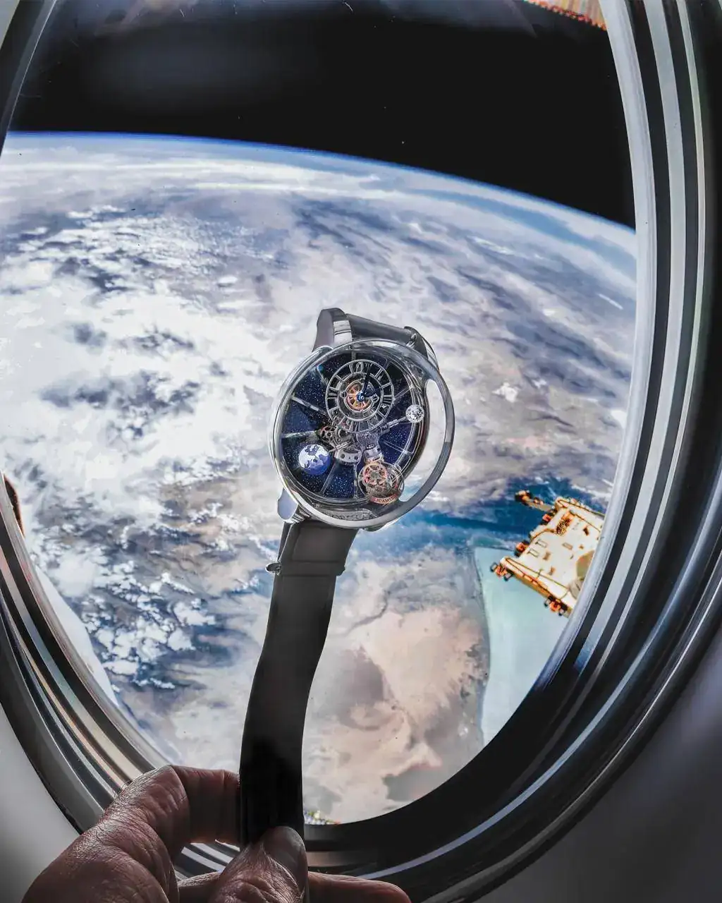 Jacob & Co Astronomia 1.jpg