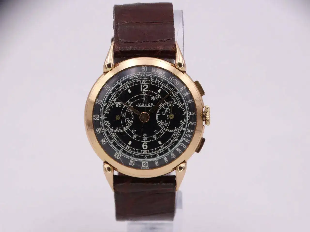 Jaeger Chronograph Vintage Gold 07976.webp