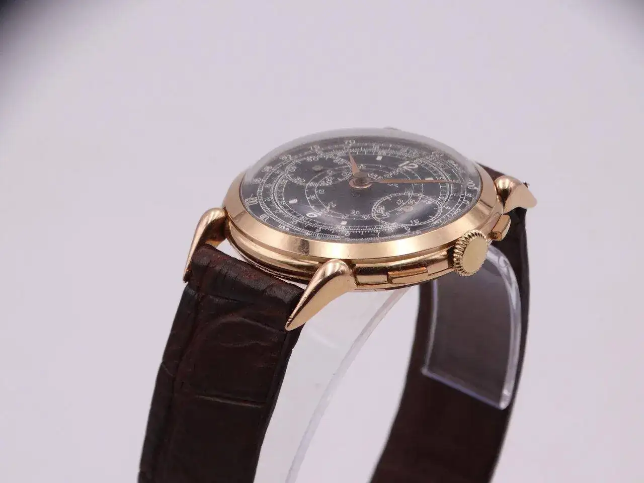 Jaeger Chronograph Vintage Gold 07985.webp