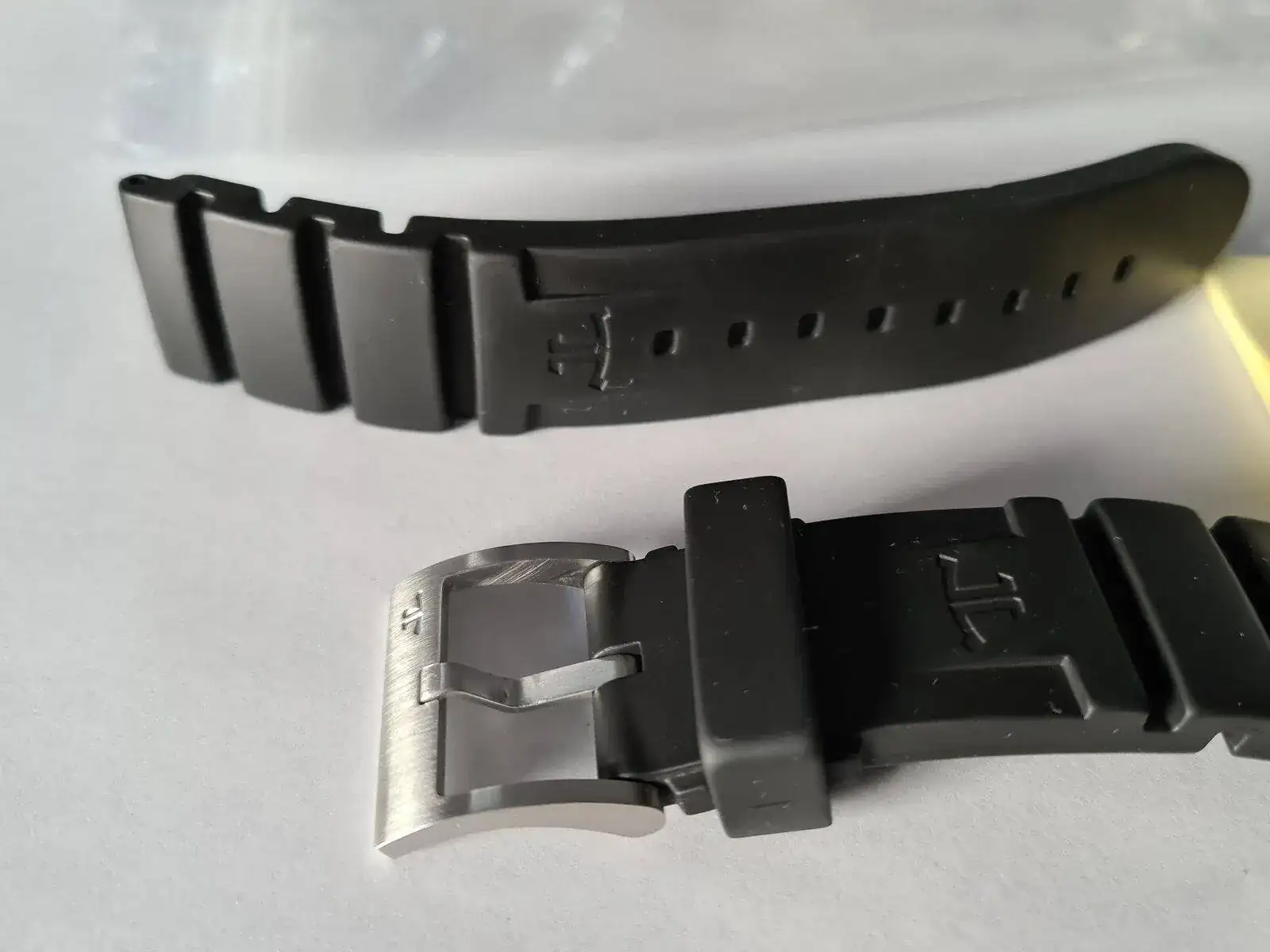 JAEGER LECOULTRE 22 CAUCHO (6).webp