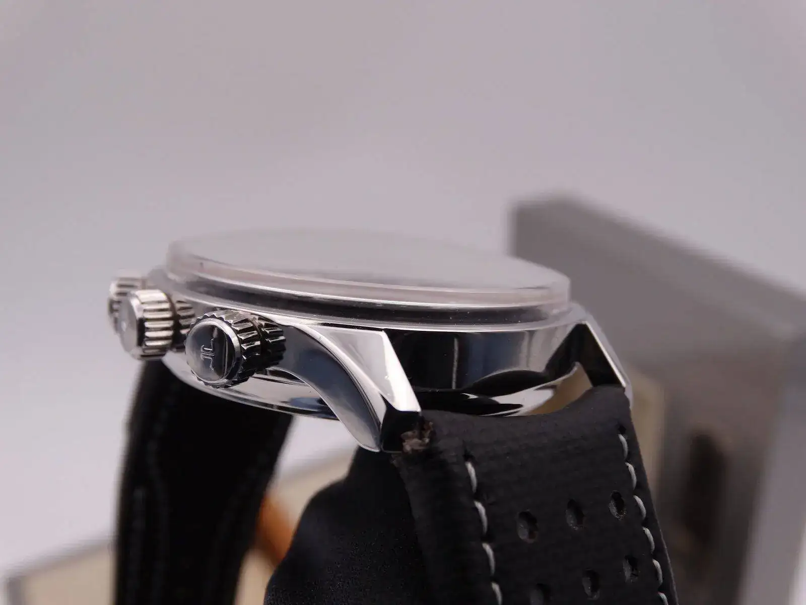 Jaeger-LeCoultre Amvox alarm Aston Martin 00051.webp