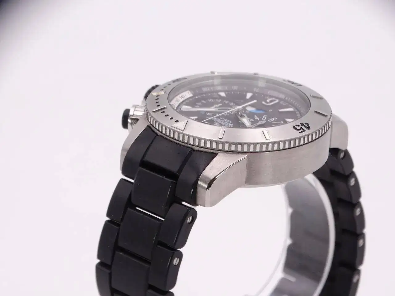 Jaeger-Lecoultre Master Compressor Chronograph 02124.webp