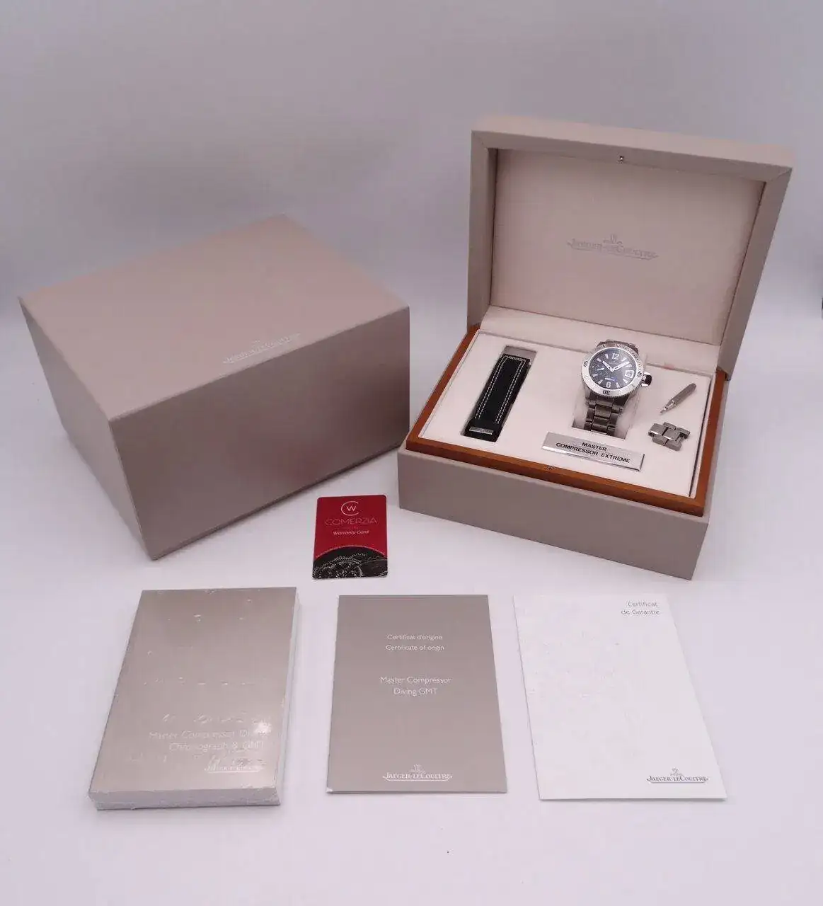 Jaeger-LeCoultre Master Compressor Diving GMT Limited Edition 04427.webp