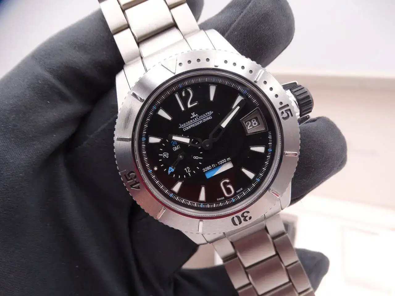 Jaeger-LeCoultre Master Compressor Diving GMT Limited Edition 04450.webp