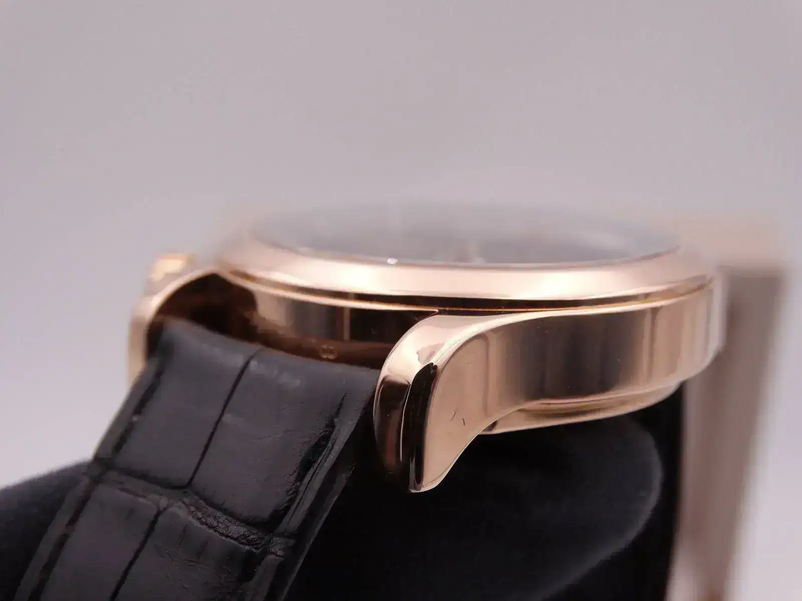 Jaeger-Lecoultre Master Compressor Gepgraphic Gold 9534.webp
