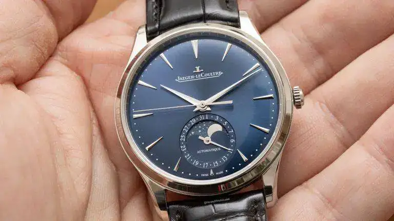 Jaeger-LeCoultre-Master-Ultra-Thin-Moon-2-Horas-y-Minutos-768x431.webp