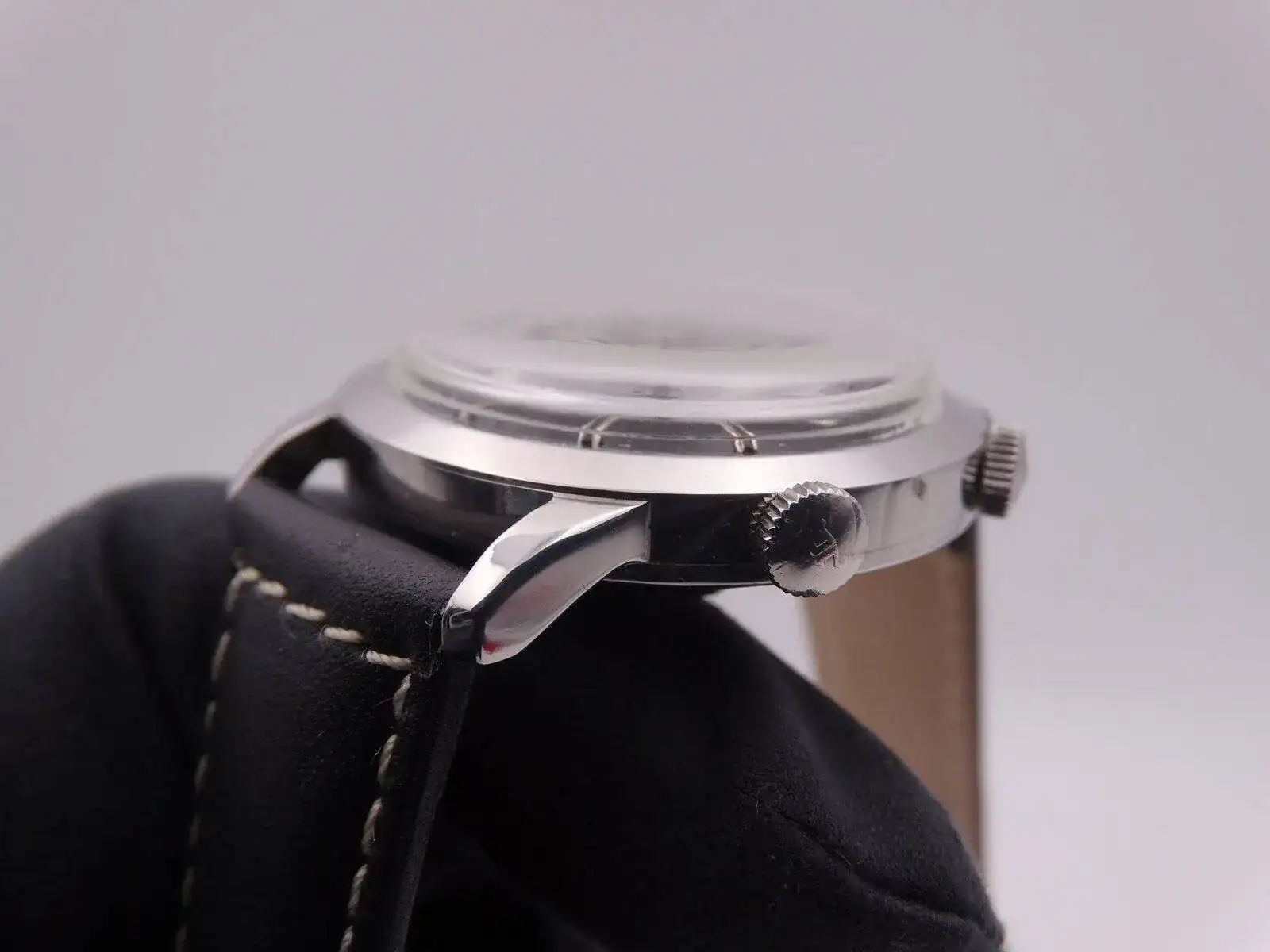 jaeger-Lecoultre Memovox 06329.webp