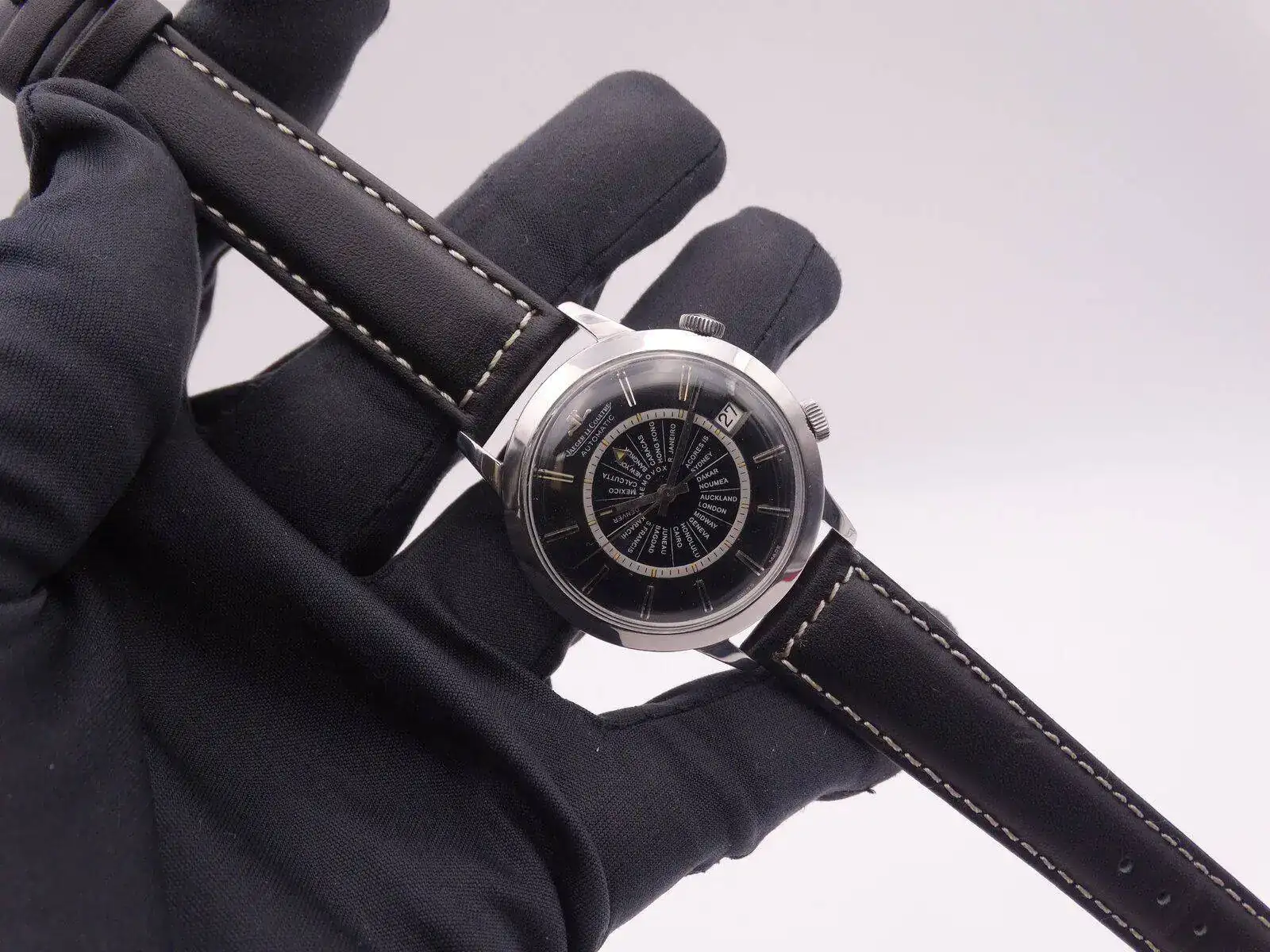 jaeger-Lecoultre Memovox 06332.webp