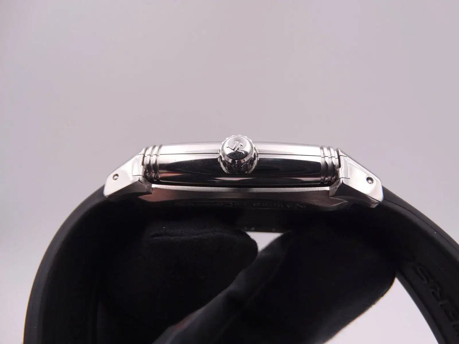 Jaeger-LeCoultre Reverso Automatic 04235.webp