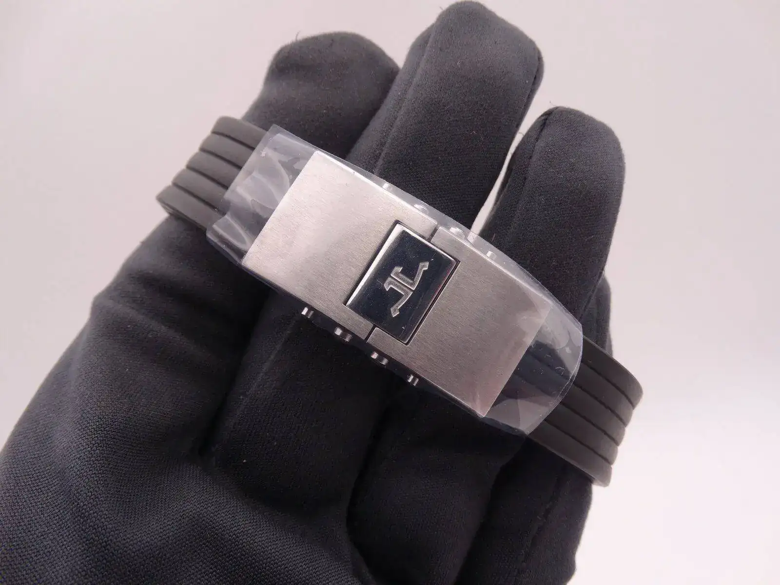 Jaeger-LeCoultre Reverso Automatic 04239.webp