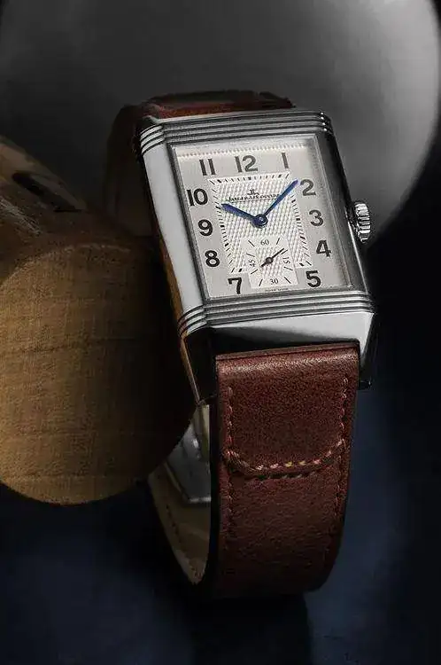 jaeger-lecoultre-reverso-q3858522-hover.jpg
