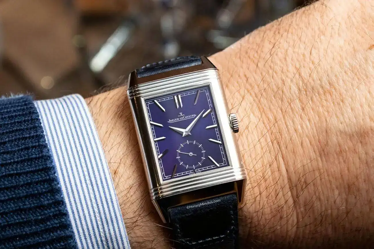 Jaeger-LeCoultre-Reverso-Tribute-Duoface-Q3988482-1-Horas-y-Minutos-1300x867.webp