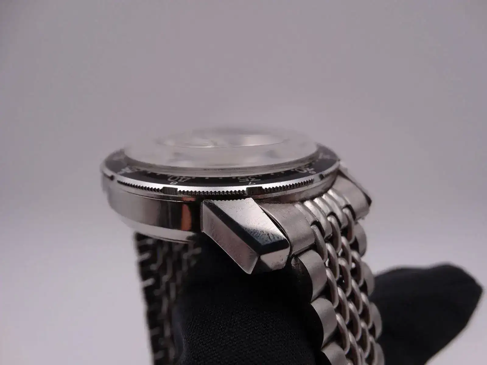 jaeger lecoultre shark valjoux 72 e2643 4426.webp
