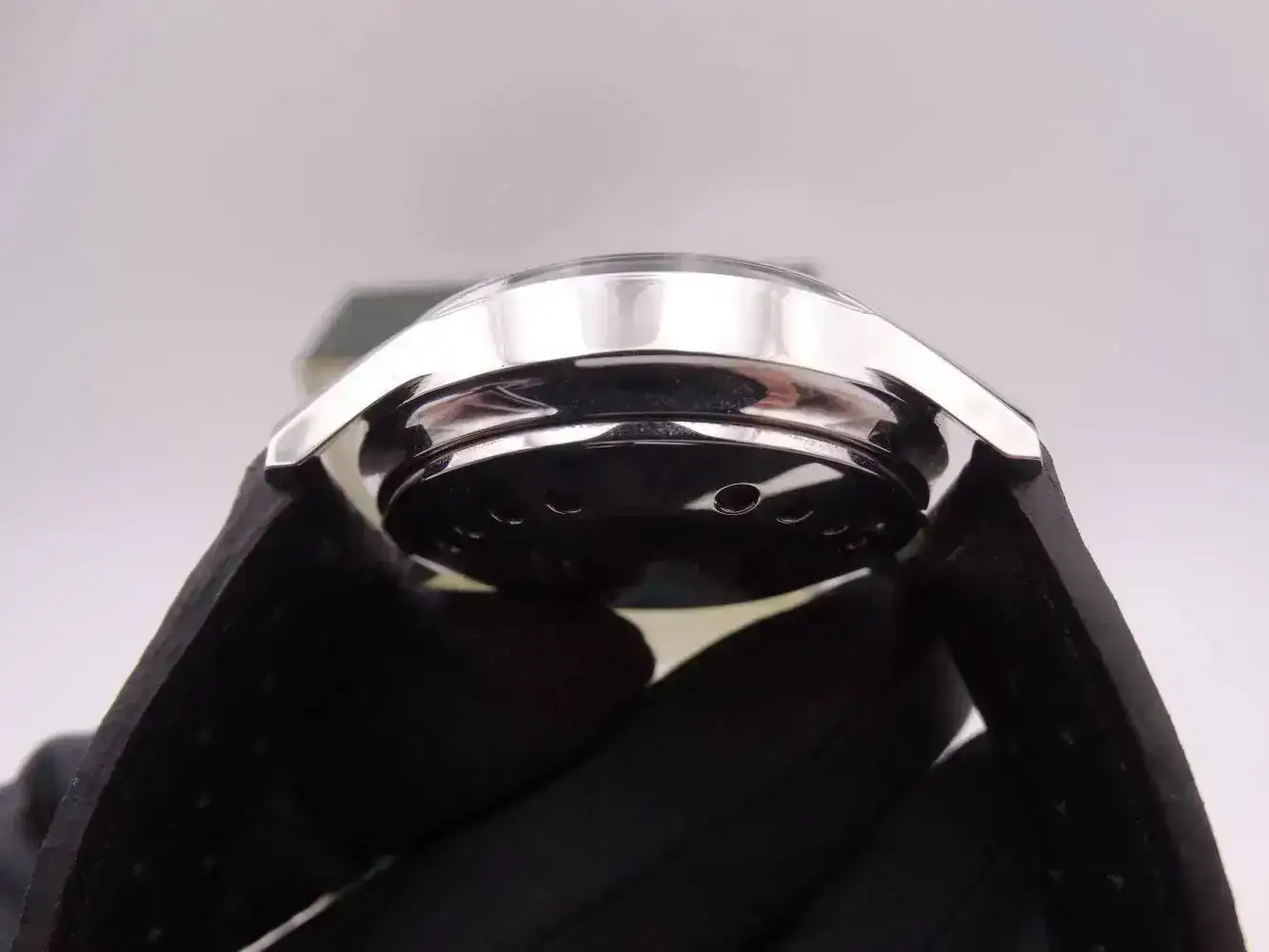 jaeger-lecoultre tribute polaris limited edition 5075.webp