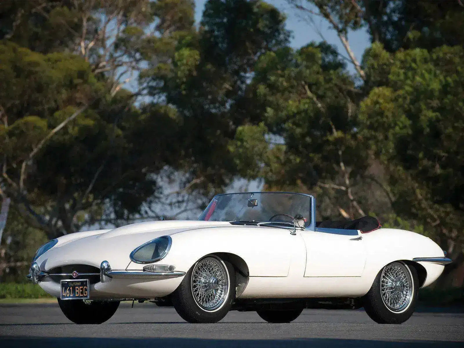 jaguar_e-type-roadster-series-i-1961-67_r12.webp